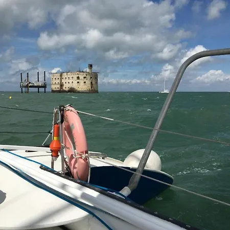 公寓 La Possibilite D'une Ile *