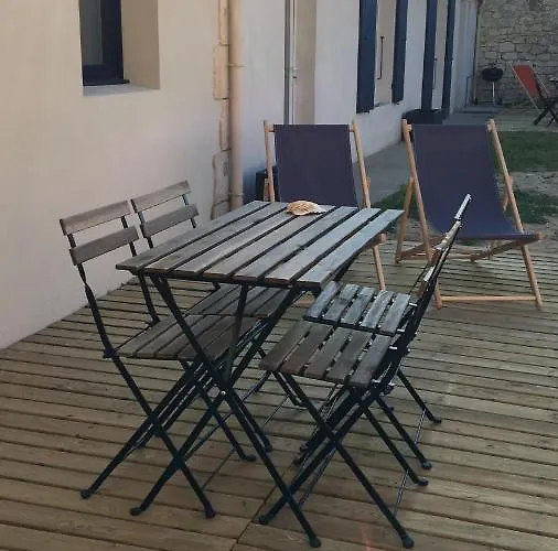 La Possibilite D'une Ile Boyardville