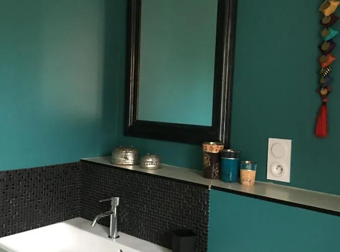 La Possibilite D'une Ile Apartment *