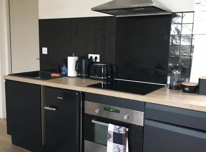 La Possibilite D'une Ile